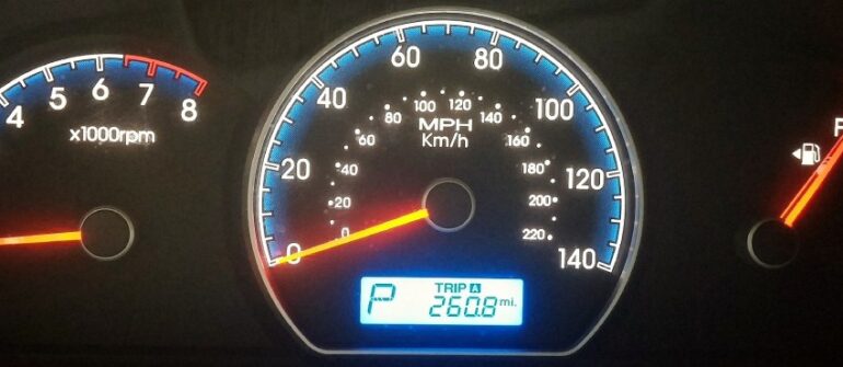 נורות אזהרה בלוח שעונים